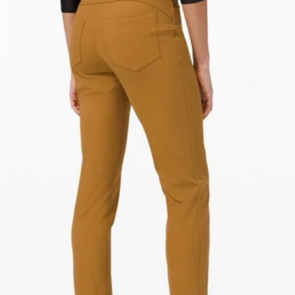Lululemon Athletica Women's Tan Straight Leg Pants Size 10 New